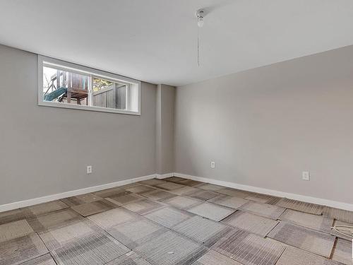 904 Erin Place, Edmonton, AB - Indoor Photo Showing Other Room