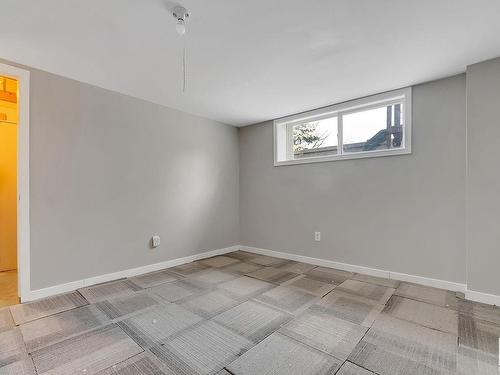 904 Erin Place, Edmonton, AB - Indoor Photo Showing Other Room