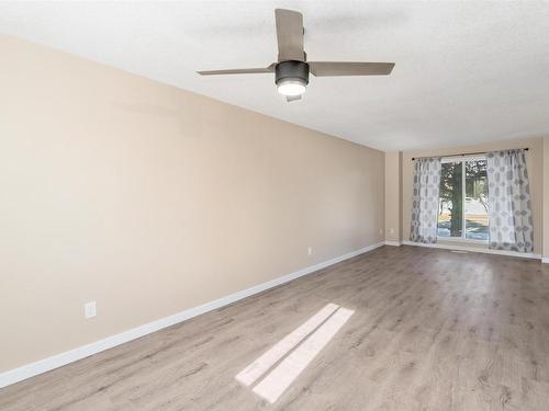 18003 76 Avenue, Edmonton, AB - Indoor Photo Showing Other Room