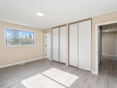 18003 76 Avenue, Edmonton, AB - Indoor Photo Showing Other Room