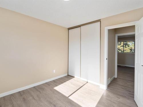 18003 76 Avenue, Edmonton, AB - Indoor Photo Showing Other Room