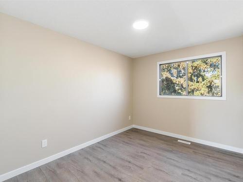 18003 76 Avenue, Edmonton, AB - Indoor Photo Showing Other Room