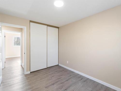 18003 76 Avenue, Edmonton, AB - Indoor Photo Showing Other Room