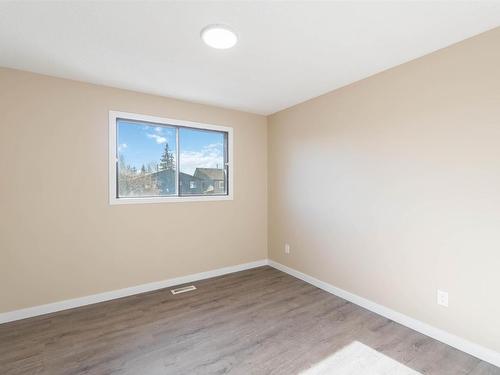 18003 76 Avenue, Edmonton, AB - Indoor Photo Showing Other Room