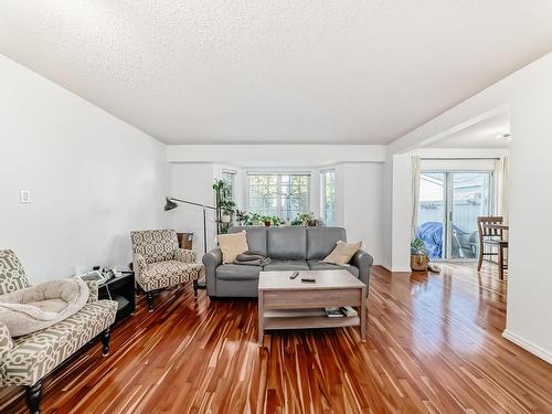 11 2911 36 Street, Edmonton, AB - Indoor Photo Showing Living Room