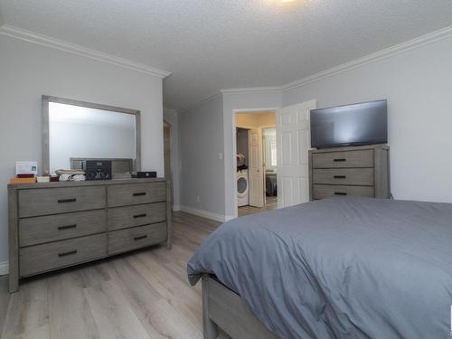 42 1295 Carter Crest Road, Edmonton, AB - Indoor Photo Showing Bedroom