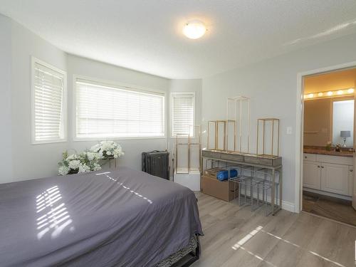 42 1295 Carter Crest Road, Edmonton, AB - Indoor Photo Showing Bedroom