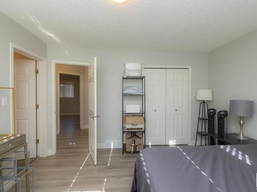 42 1295 Carter Crest Road, Edmonton, AB - Indoor Photo Showing Bedroom