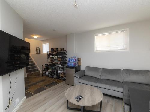 42 1295 Carter Crest Road, Edmonton, AB - Indoor Photo Showing Living Room