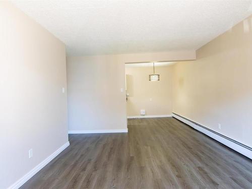 204 10529 93 Street, Edmonton, AB - Indoor Photo Showing Other Room