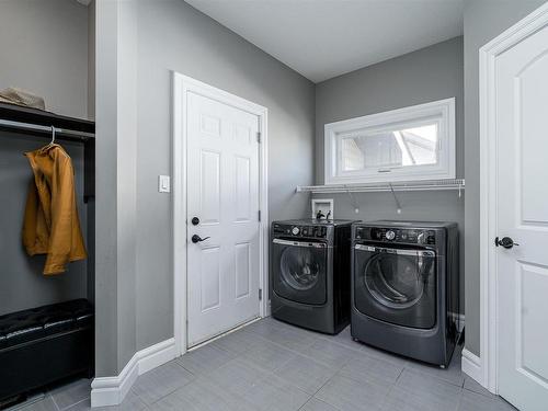 709 178A Street, Edmonton, AB - Indoor Photo Showing Laundry Room