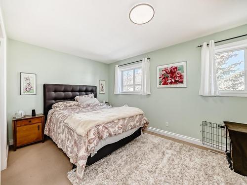 96 230 Edwards Drive, Edmonton, AB - Indoor Photo Showing Bedroom