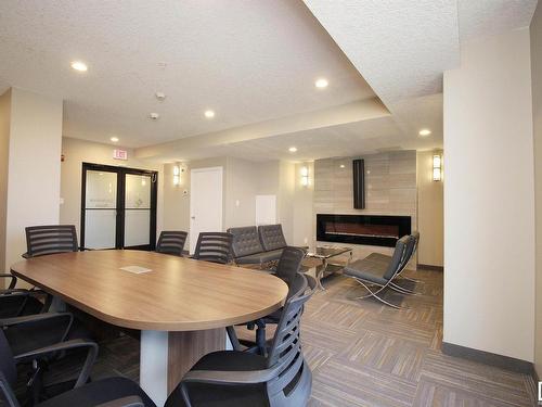 113 11080 Ellerslie Road, Edmonton, AB - Indoor Photo Showing Dining Room