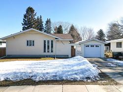 8003 156 Street  Edmonton, AB T5R 1X9