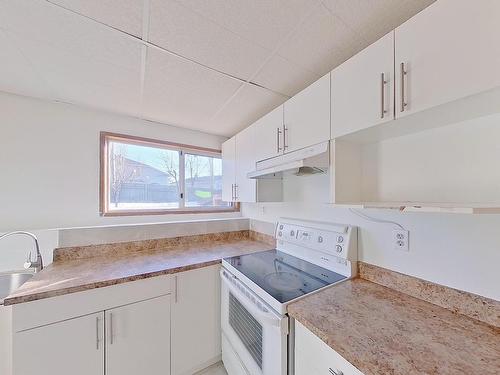 5207 13 Avenue, Edmonton, AB - Indoor Photo Showing Kitchen