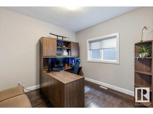 535 Albany Way, Edmonton, AB - Indoor Photo Showing Other Room