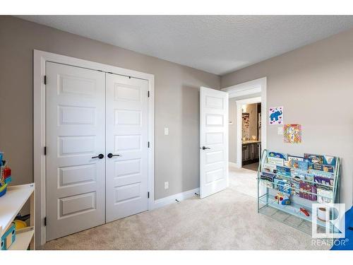 535 Albany Way, Edmonton, AB - Indoor