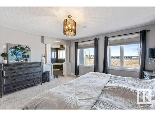 535 Albany Way, Edmonton, AB - Indoor Photo Showing Bedroom