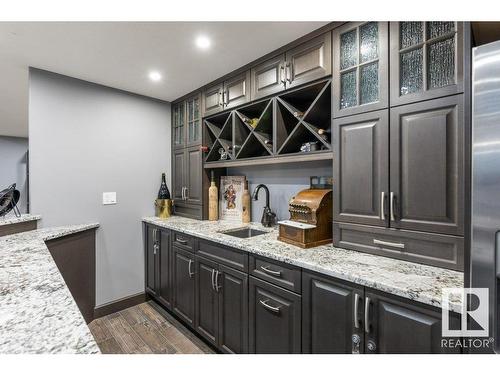 535 Albany Way, Edmonton, AB - Indoor Photo Showing Kitchen