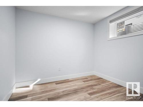 8307 14 Avenue, Edmonton, AB - Indoor Photo Showing Other Room