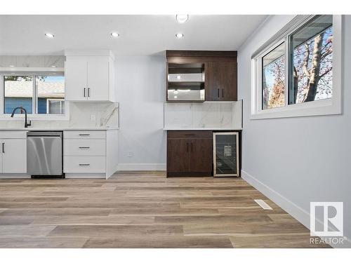 8307 14 Avenue, Edmonton, AB - Indoor Photo Showing Kitchen