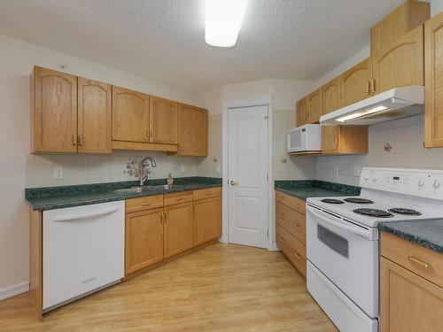 435 2741 55 Street, Edmonton, AB - Indoor Photo Showing Kitchen With Double Sink