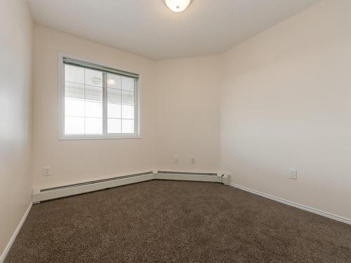 435 2741 55 Street, Edmonton, AB - Indoor Photo Showing Other Room