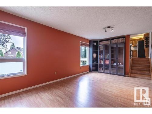 17811 60 Ave, Edmonton, AB - Indoor Photo Showing Other Room