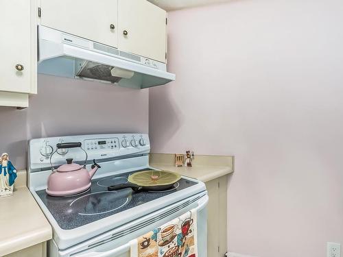 104 11618 100 Avenue, Edmonton, AB - Indoor Photo Showing Kitchen