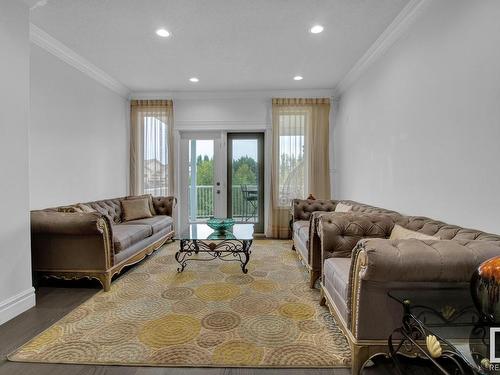 251 Galland Close, Edmonton, AB - Indoor Photo Showing Living Room