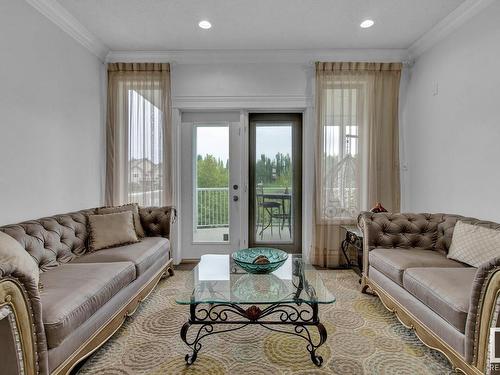 251 Galland Close, Edmonton, AB - Indoor Photo Showing Living Room