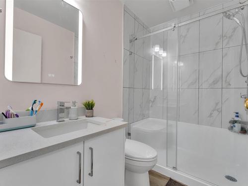 1416 65 Street, Edmonton, AB - Indoor Photo Showing Bathroom