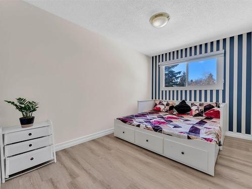 1416 65 Street, Edmonton, AB - Indoor Photo Showing Bedroom