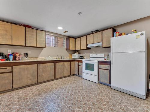 1416 65 Street, Edmonton, AB - Indoor Photo Showing Kitchen