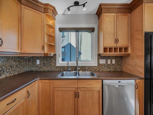 5478 Thibault Wynd, Edmonton, AB - Indoor Photo Showing Kitchen With Double Sink