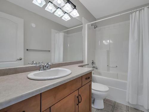 5478 Thibault Wynd, Edmonton, AB - Indoor Photo Showing Bathroom