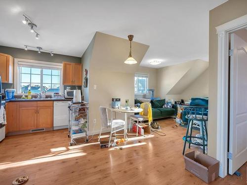 5478 Thibault Wynd, Edmonton, AB - Indoor Photo Showing Kitchen With Double Sink