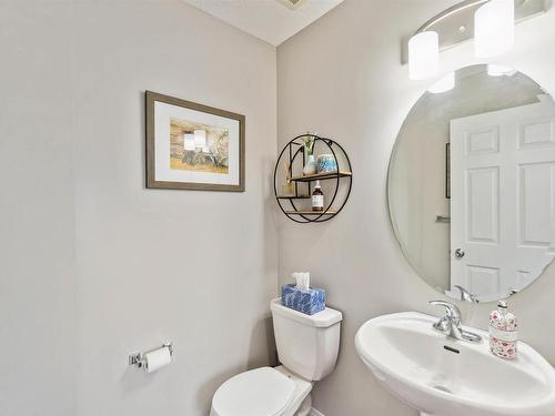 4750 Crabapple Run, Edmonton, AB - Indoor Photo Showing Bathroom