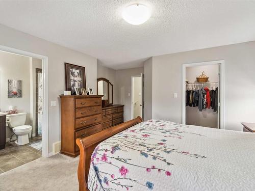 4750 Crabapple Run, Edmonton, AB - Indoor Photo Showing Bedroom