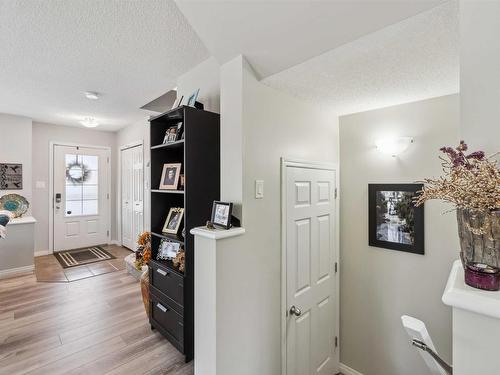 4750 Crabapple Run, Edmonton, AB - Indoor Photo Showing Other Room