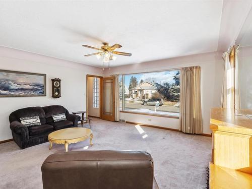 11315 110A Avenue, Edmonton, AB - Indoor Photo Showing Living Room