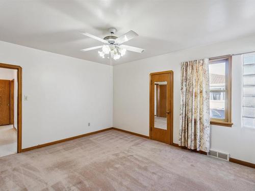 11315 110A Avenue, Edmonton, AB - Indoor Photo Showing Other Room