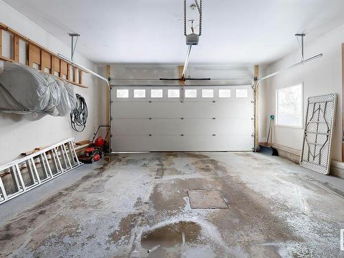 10507 131 Street, Edmonton, AB - Indoor Photo Showing Garage