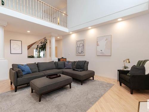 10507 131 Street, Edmonton, AB - Indoor Photo Showing Living Room