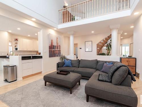 10507 131 Street, Edmonton, AB - Indoor Photo Showing Living Room