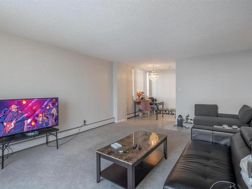 1007 12121 Jasper Avenue, Edmonton, AB - Indoor Photo Showing Living Room