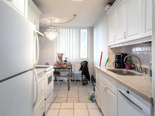 1007 12121 Jasper Avenue, Edmonton, AB - Indoor Photo Showing Kitchen