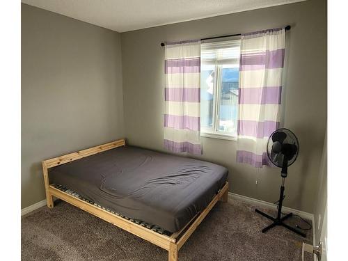 3221 Cherry Crescent, Edmonton, AB - Indoor Photo Showing Bedroom