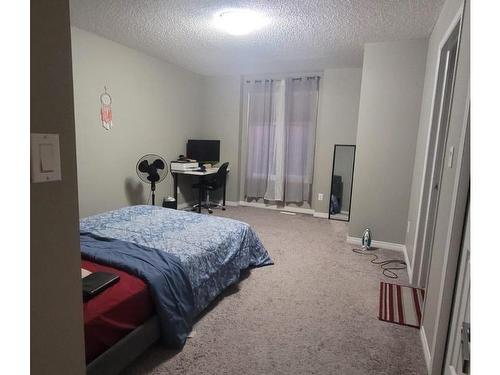 3221 Cherry Crescent, Edmonton, AB - Indoor Photo Showing Bedroom