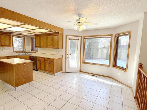 328 Burton Road Nw, Edmonton, AB - Indoor Photo Showing Kitchen